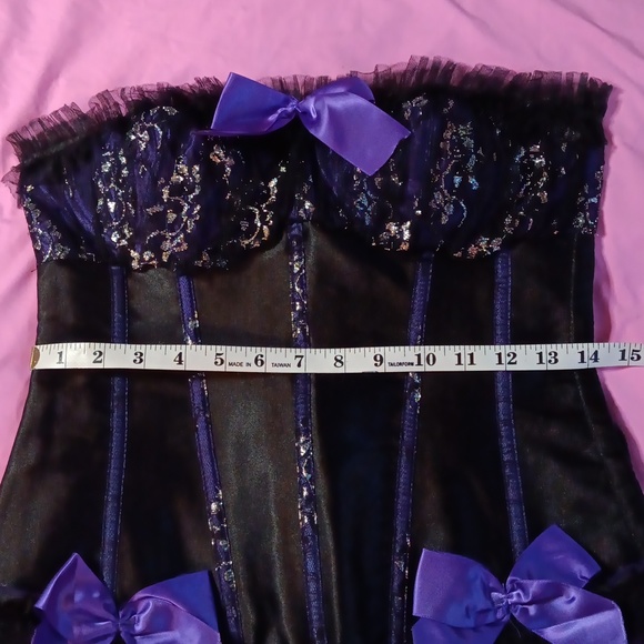 Black & Purple Sparkly Corset With Ruffke Trim (Asian XL) - Picture 10 of 15
